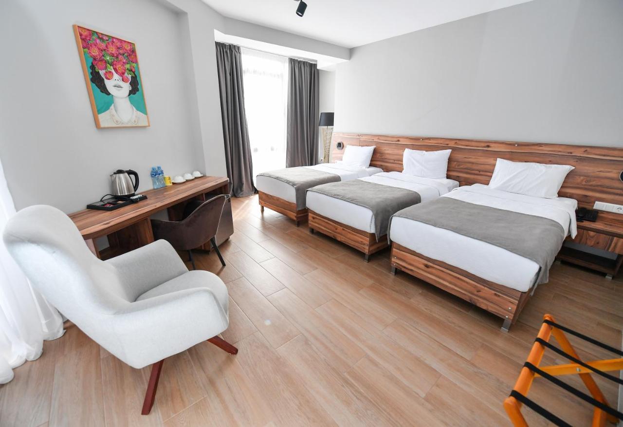 Address Boutique Hotel Tbilisi Esterno foto