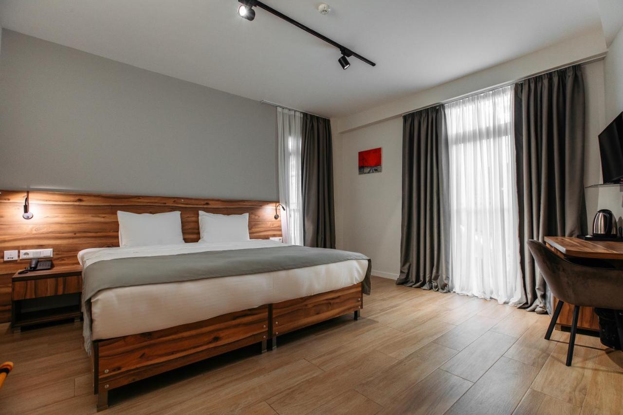 Address Boutique Hotel Tbilisi Esterno foto